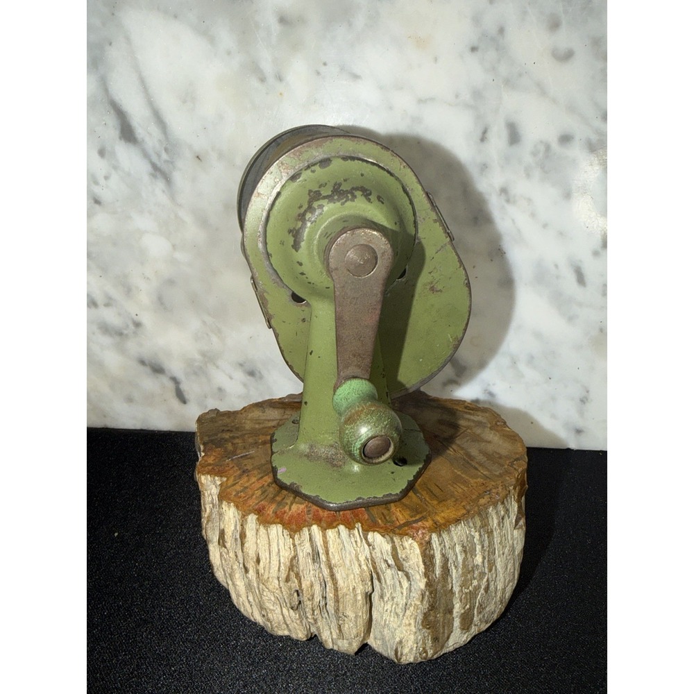 Antique APSCO "The Gem" Pencil Sharpener Single Cutter Manual Hand Crank Patina - Picture 4 of 9